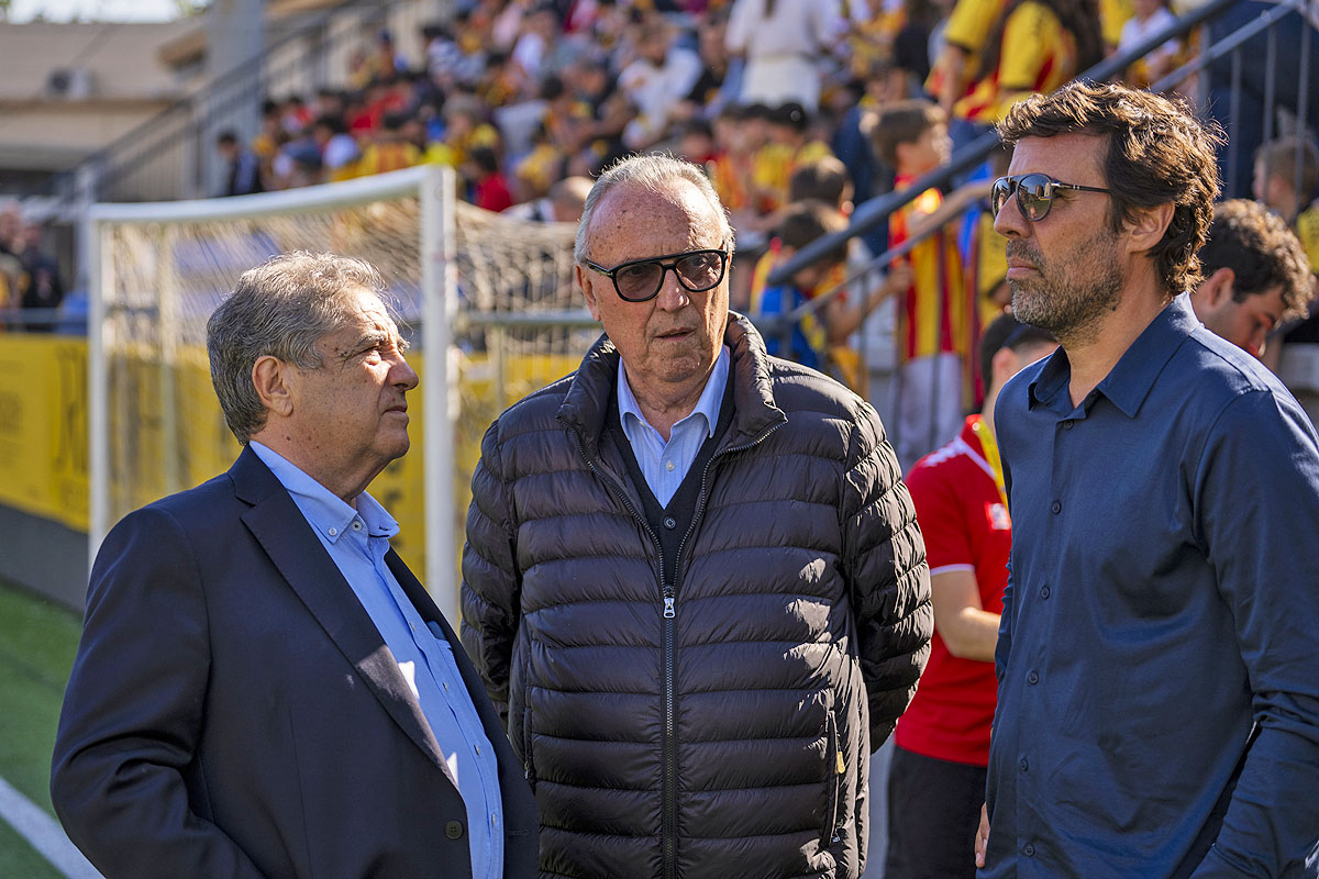 Joan Gaspart, al Narcís Sala el dia del partit de l'ascens a Primera RFEF | Álvaro Martín